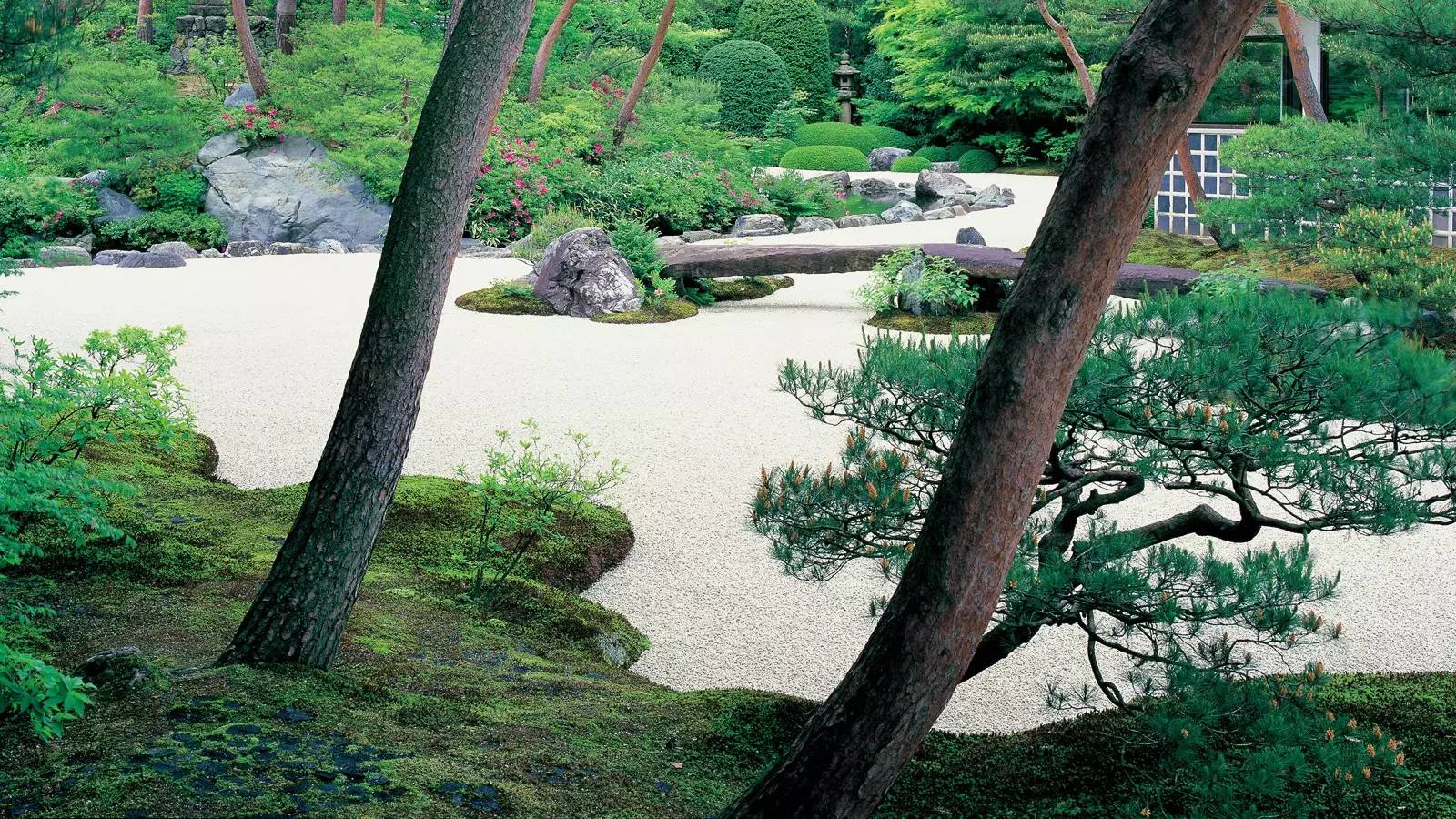 取材自然的山水庭院，還原你心中所期待的美好。日照花園設計